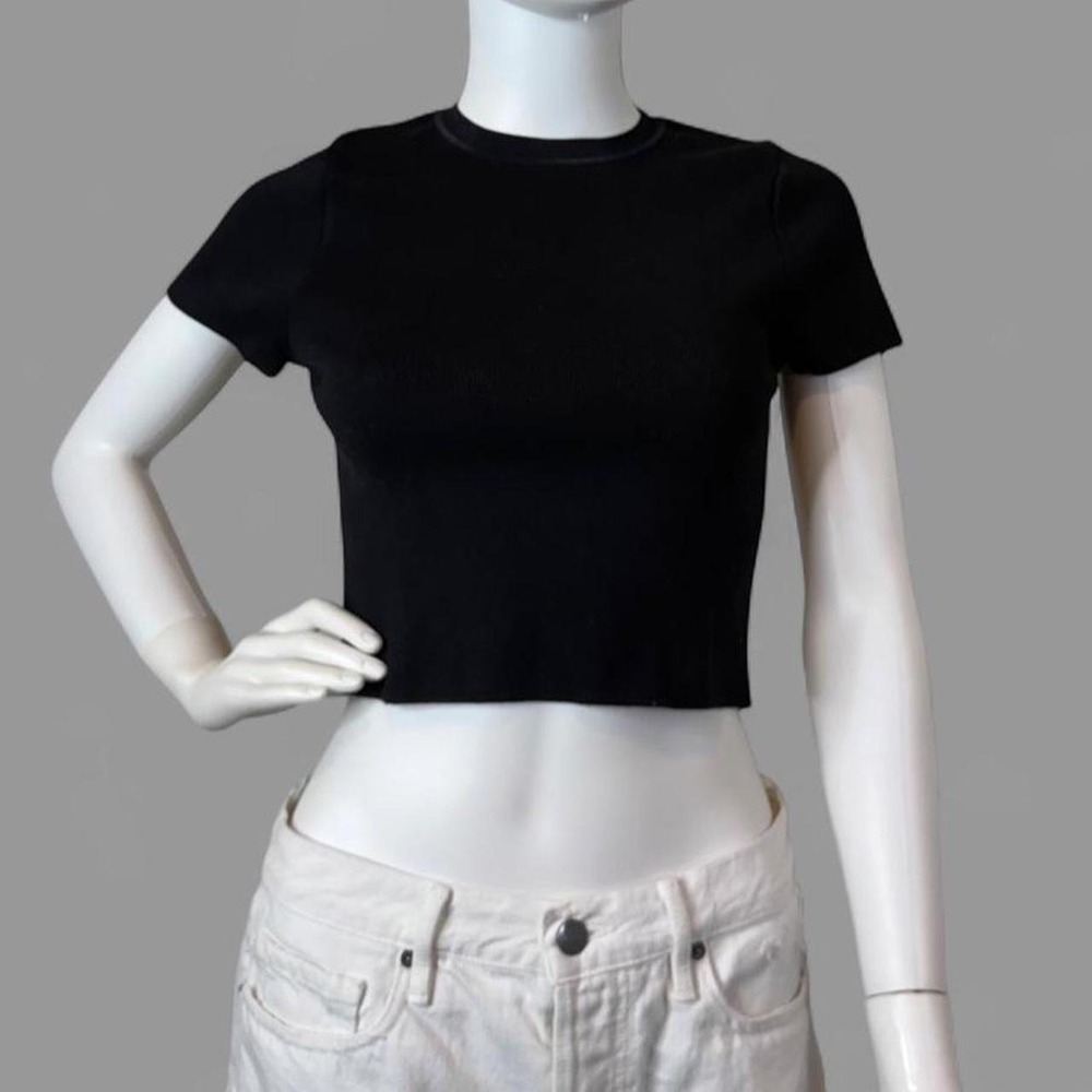 Zara black cropped top Size L